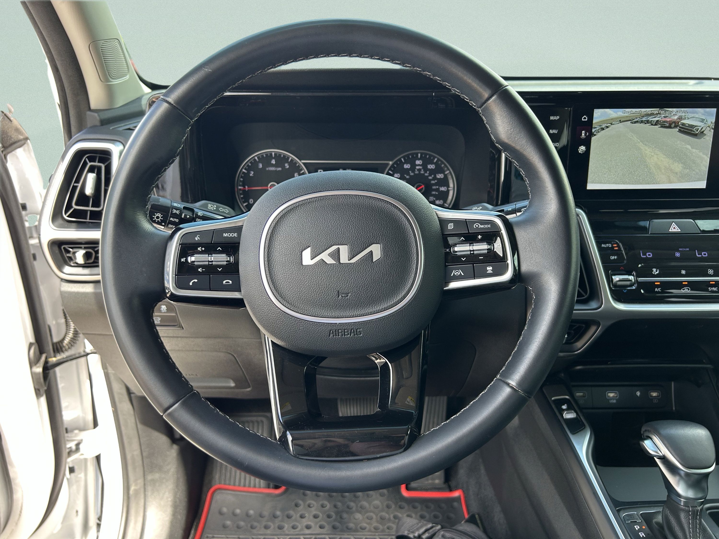Used 2023 Kia Sorento EX w/ Panoramic Sunroof Package FWD image 33