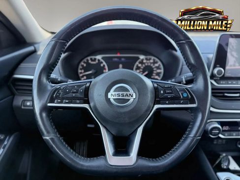 Used 2020 Nissan Altima 2.5 SV AWD/4WD image 25