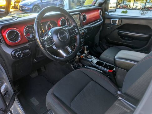 Used 2019 Jeep Wrangler Unlimited Rubicon AWD/4WD image 13