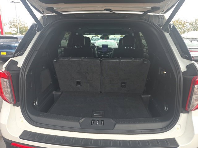 Used 2024 Ford Explorer ST w/ Equipment Group 401A AWD/4WD image 11