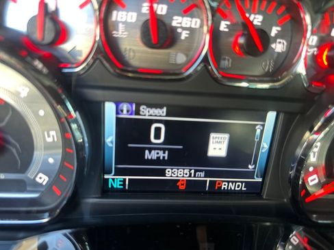 Used 2018 Chevrolet Silverado 1500 LTZ Z71 w/ LTZ Plus Package image 18