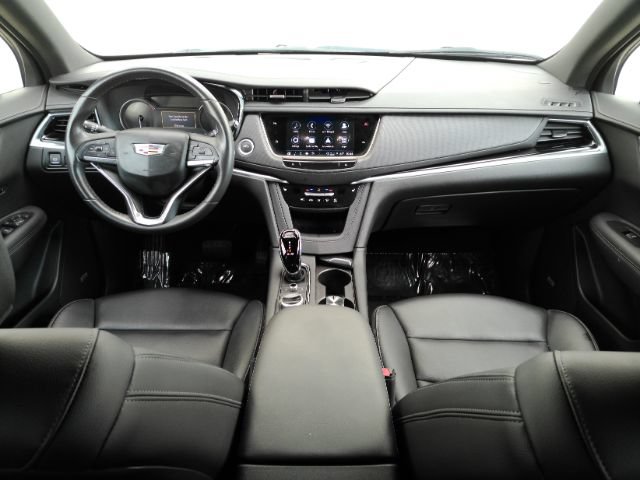Used 2024 Cadillac XT6 Luxury w/ LPO, Floor Liner Package AWD/4WD image 3