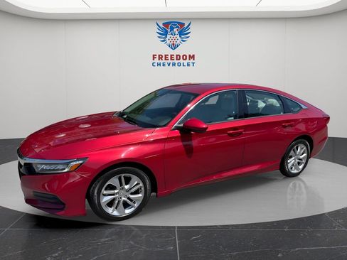 Used 2019 Honda Accord LX image 2