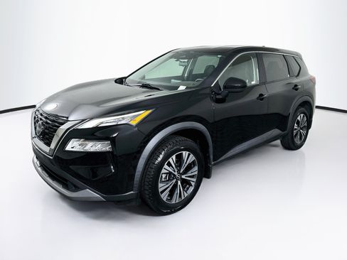 Used 2023 Nissan Rogue SV FWD image 3