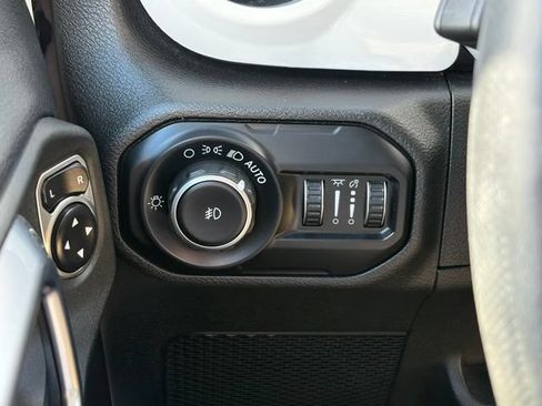 Used 2020 Jeep Wrangler Unlimited Sport S AWD/4WD image 20