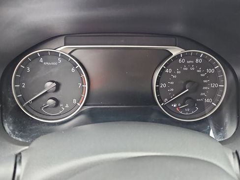 Used 2024 Nissan Altima 2.5 SV image 22