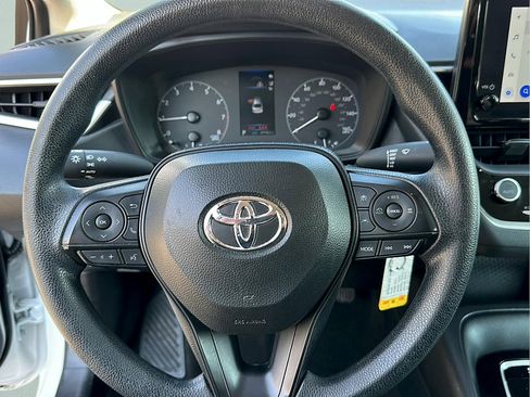 Used 2024 Toyota Corolla LE FWD image 17
