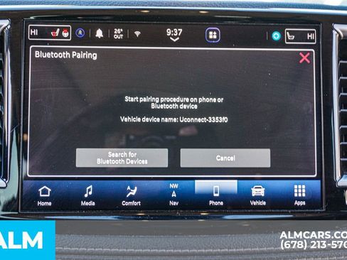 Used 2023 Chrysler Pacifica Limited image 43