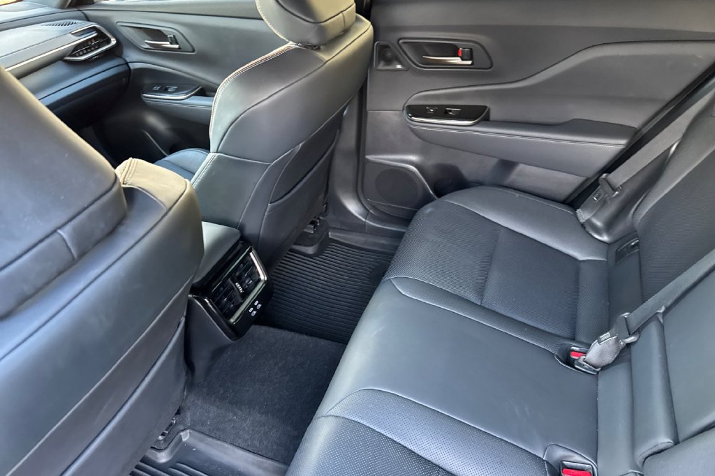 Used 2025 Toyota Crown Signia w/ Advanced Technology Package AWD/4WD image 15