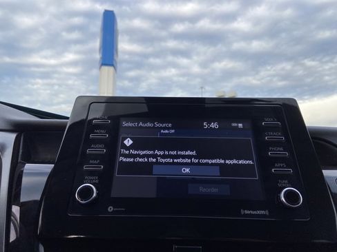 Used 2024 Toyota Camry SE image 37