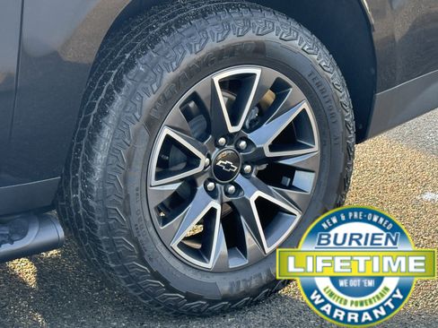 Used 2023 Chevrolet Suburban Z71 w/ Z71 Off-Road Package image 30