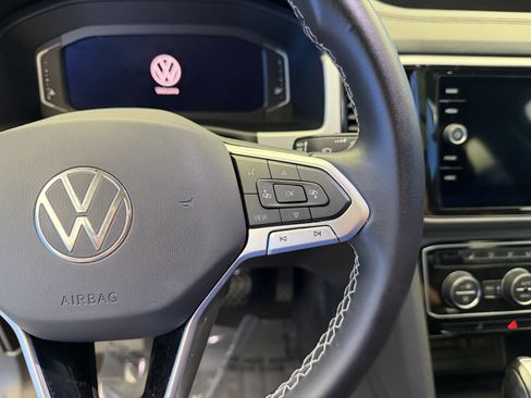 Certified 2023 Volkswagen Atlas SE w/ Panoramic Sunroof Package FWD image 16