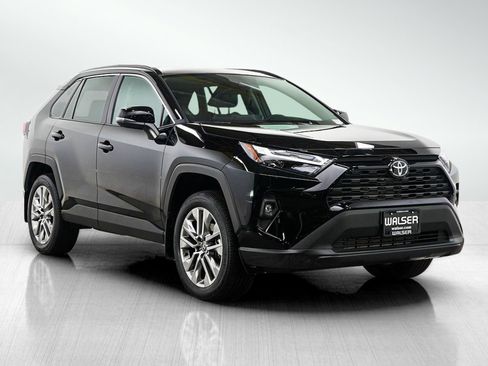 Used 2025 Toyota RAV4 XLE Premium w/ Weather Package AWD/4WD image 7