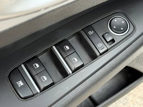 Certified 2023 Kia Forte LXS w/ LXS Technology Package FWD image 14