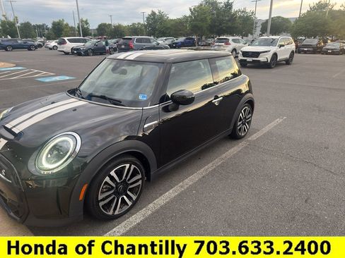 Used 2022 MINI Cooper S FWD image 1