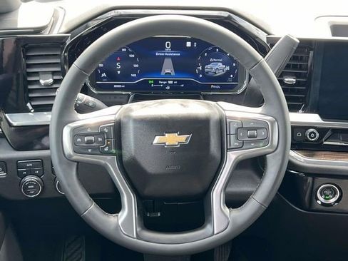 Certified 2023 Chevrolet Silverado 1500 LT AWD/4WD image 13