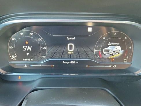 Used 2023 GMC Yukon SLE image 15