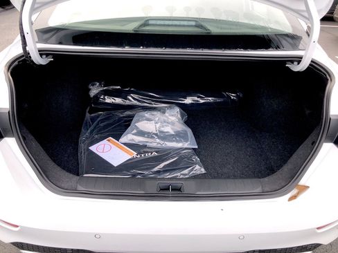 New 2025 Nissan Sentra S image 17