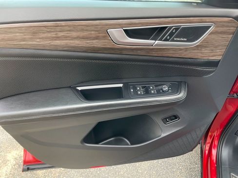 Used 2024 Volkswagen Atlas SEL Premium R-Line image 11