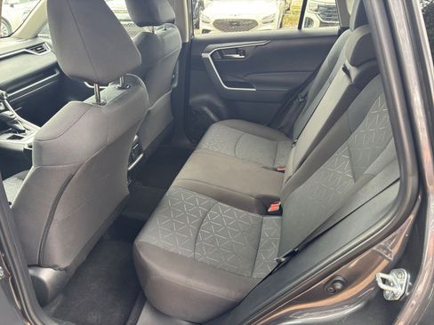 Used 2025 Toyota RAV4 XLE w/ Weather Package FWD image 27