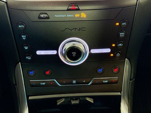 Used 2020 Ford Edge Titanium w/ Equipment Group 301A image 16