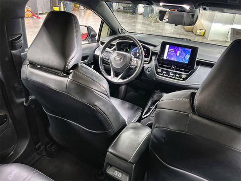 Used 2024 Toyota Corolla XSE image 19