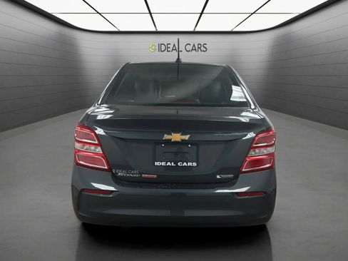 Used 2017 Chevrolet Sonic Premier FWD image 4