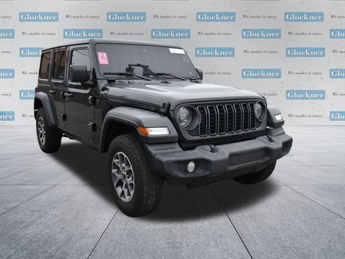 Used 2024 Jeep Wrangler Sport S image 3