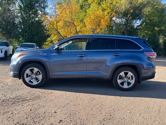 Used 2015 Toyota Highlander Limited Platinum AWD/4WD image 2