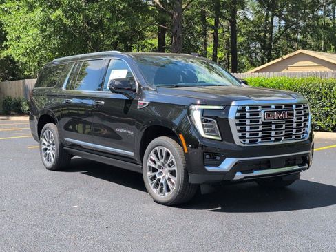 New 2026 GMC Yukon XL Denali w/ Denali Reserve Package AWD/4WD image 19