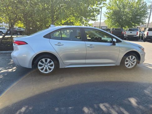 Used 2024 Toyota Corolla LE FWD image 8