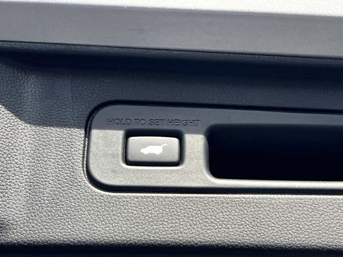 Certified 2025 Honda Pilot TrailSport image 36