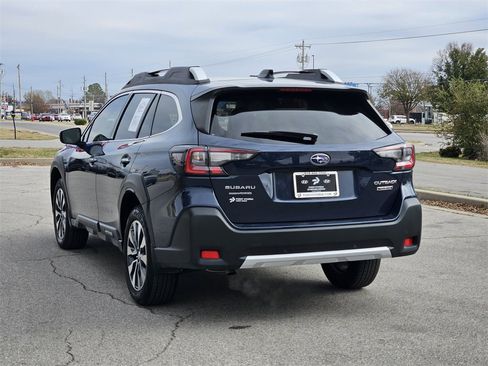 Used 2024 Subaru Outback Touring image 3