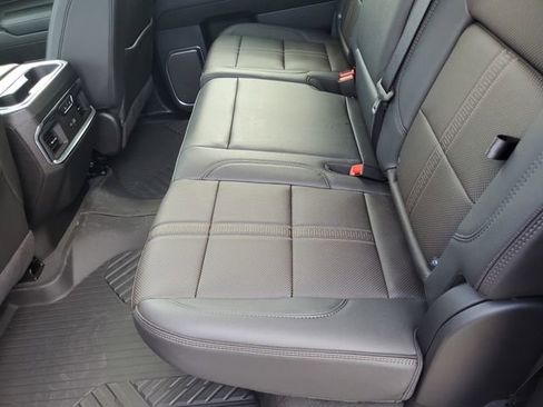 Certified 2024 Chevrolet Silverado 2500 High Country w/ High Country Premium Package image 10