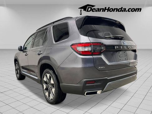 New 2026 Honda Pilot Elite image 3