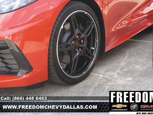 Used 2024 Chevrolet Corvette Stingray Coupe w/ 1LT RWD image 10