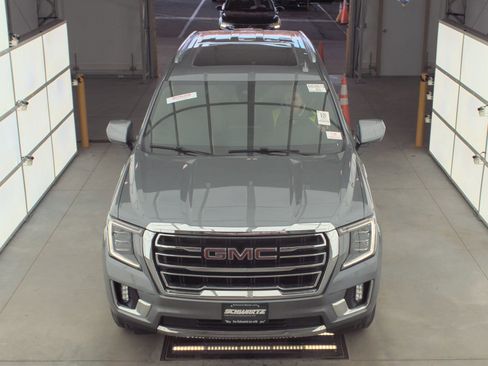 Used 2022 GMC Yukon SLT image 2