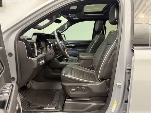 Used 2025 GMC Sierra 1500 AT4X AWD/4WD image 5