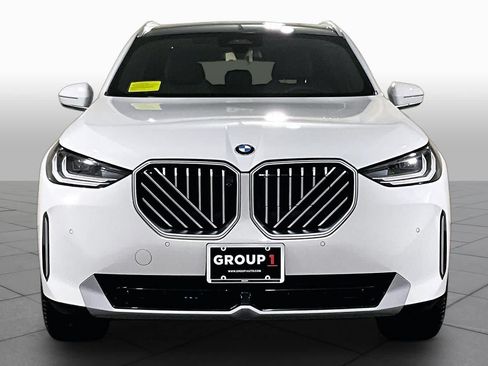 Used 2026 BMW X3 xDrive30i w/ Premium Package AWD/4WD image 3
