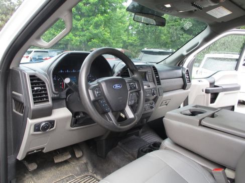 Used 2019 Ford F250 XL w/ XL Value Package AWD/4WD image 19
