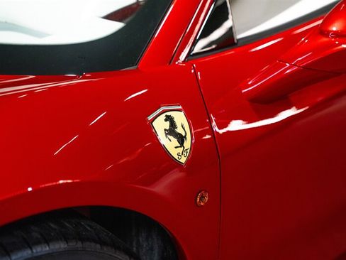 Used 2010 Ferrari 458 Italia Coupe RWD image 16