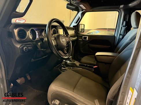 Used 2019 Jeep Wrangler Unlimited Sport S AWD/4WD image 23