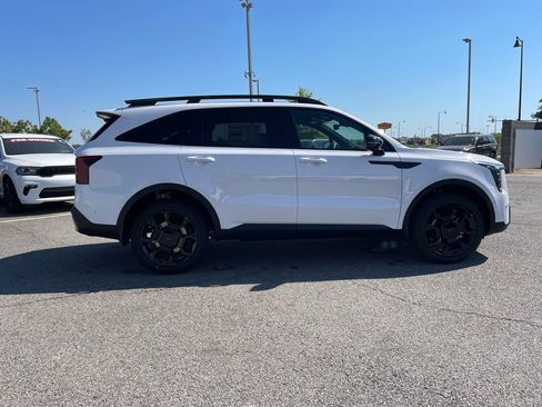 New 2026 Kia Sorento SX Prestige w/ Olive Brown Leather Package image 9