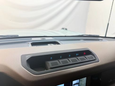 Used 2021 Ford Bronco Outer Banks w/ Sasquatch Package image 15