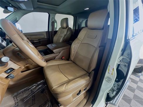 Used 2024 RAM 3500 Limited w/ Safety Group image 9