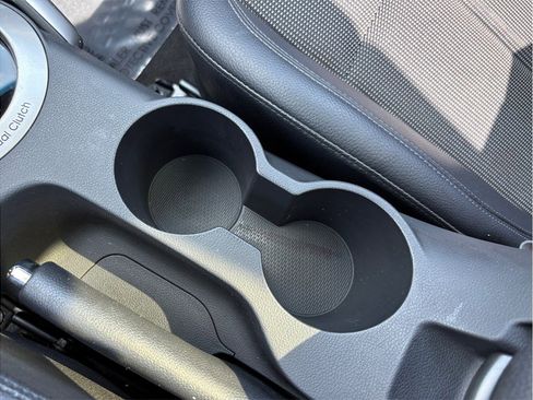 Used 2016 Hyundai Veloster w/ Option Group 02 image 26