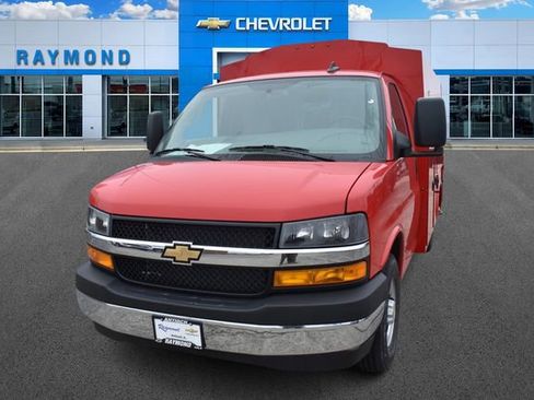 New 2026 Chevrolet Express 3500 w/ Power Convenience Package image 8