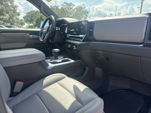 Used 2025 GMC Sierra 1500 SLT w/ SLT Premium Plus Package AWD/4WD image 14