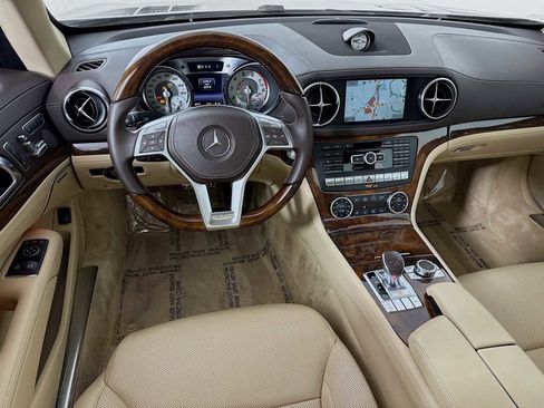 Used 2014 Mercedes-Benz SL 550 image 23