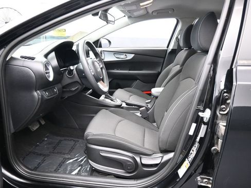 Used 2023 Kia Forte LXS FWD image 11